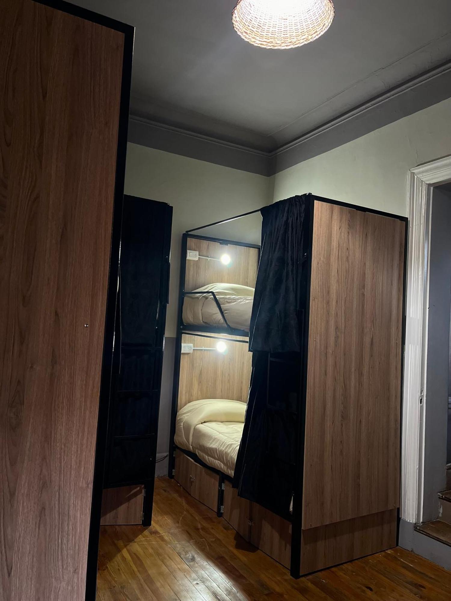 Hostel Dale メンドーサ エクステリア 写真